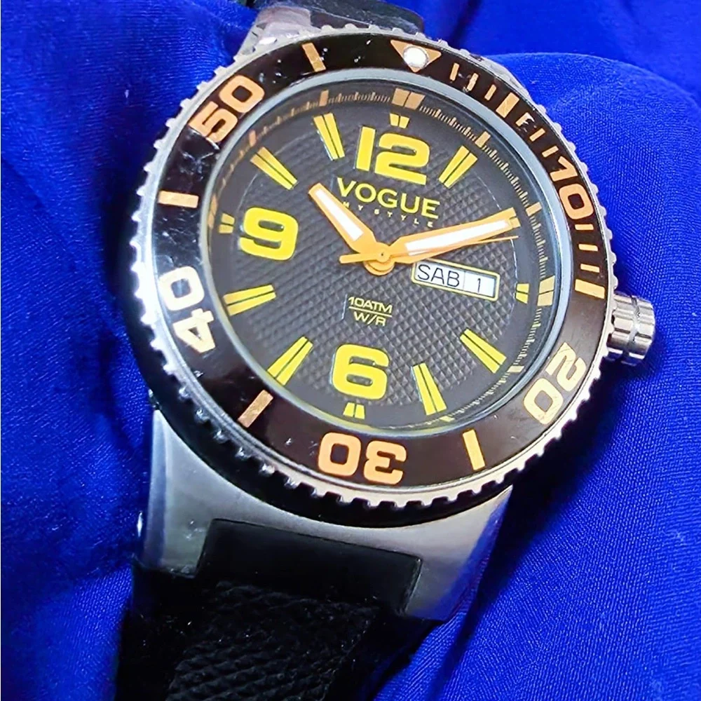 Vogue UK Day Date Swiss Diver Mens Watch New battery, fully working